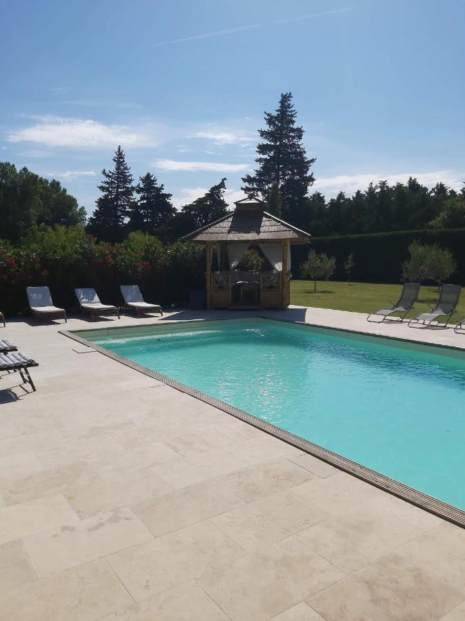 Studio Au Calme Avec Piscine Et Toutes Les Commodites Necessaires ليه ثور المظهر الخارجي الصورة